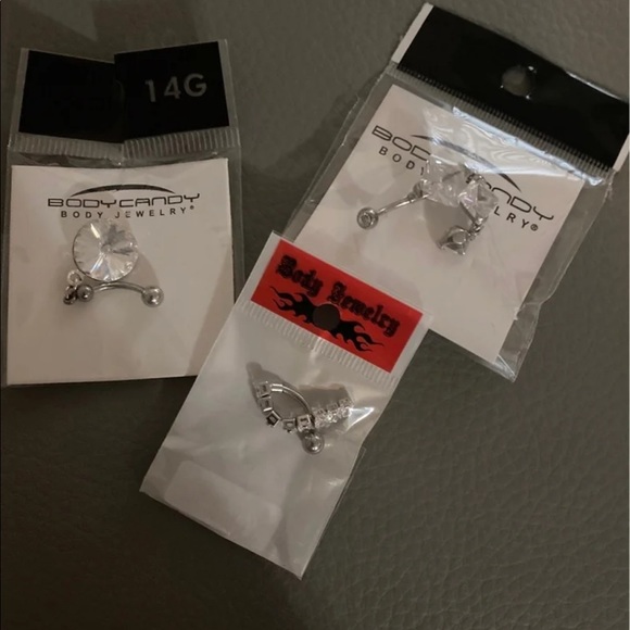 Belly barbells 14G dangle piercings - Picture 1 of 3